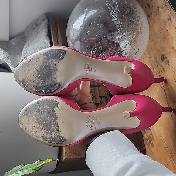 Gorgeous pink Valentino heels - Picture 7 of 9